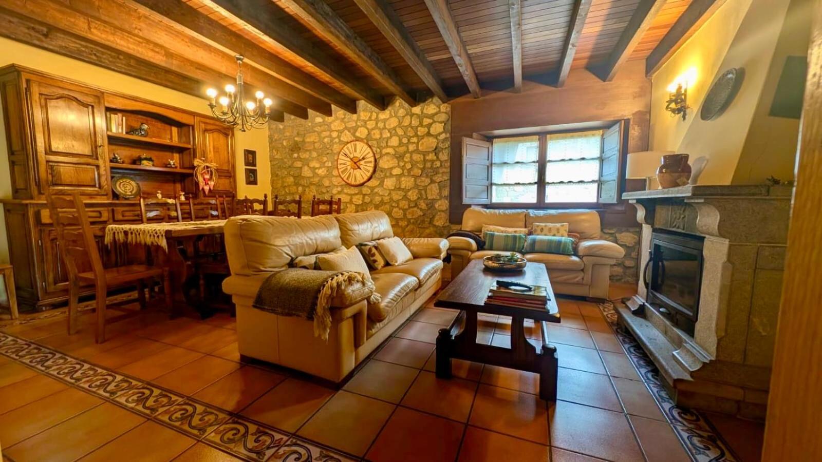 El Pedroso De Llanes Villa Villahormes Екстериор снимка